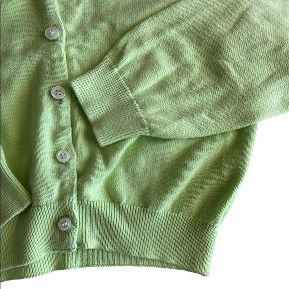Lilly Pulitzer Green Girl’s Cardigan Sweater Size 5 - Picture 3 of 4